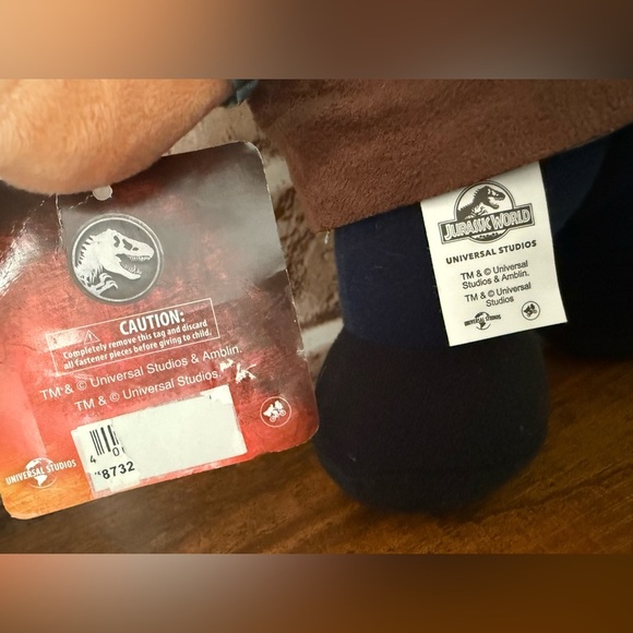 Universal Studios Jurassic Park Owen Grady 9" Cutie Plush Stuffed Figure - Picture 6 of 6